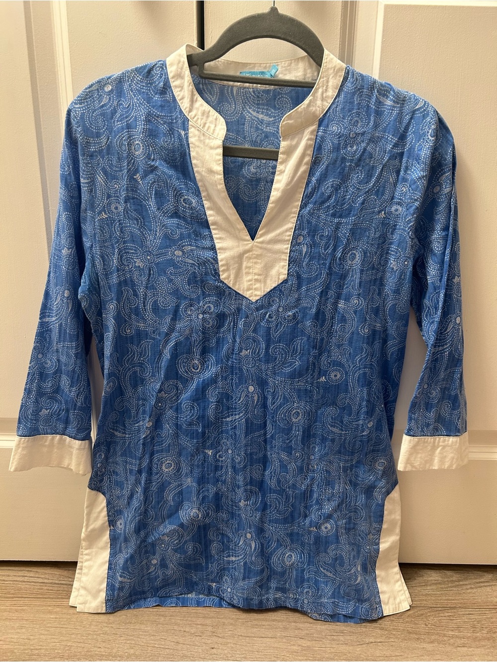 J. McLaughlin Women's Blue Printed Tunic with White Trim V Neck 💯 Cotton XS - Picture 6 of 11